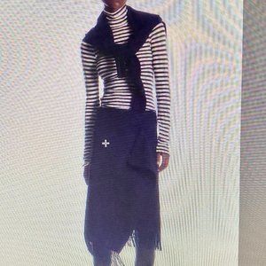 COS DARK NAVY BLUE STRIPED WOOL TURTLENECK, NWT, SIZE M